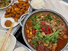 -彭记铁锅肥肠(东四总店)