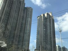 -浅深(世茂滨江精品店)