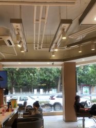 -一東造型烫发染发