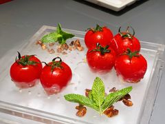 番茄脆菇沙拉-小大董·烤鸭(观景餐厅·南京西路店)