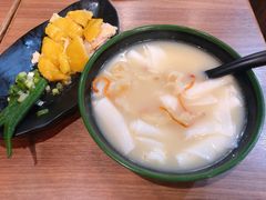 印尼花膠湯班蘭雞粉皮-班兰叶印尼美食