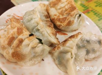 你可以食到最正宗嘅广州小食同甜品