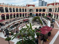 -佛罗伦萨小镇广佛名品奥特莱斯(疏港路店)