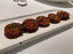 香煎鹅肝酱藕饼-醉辉皇上海之巅(上海中心大厦店)