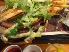 -The Habit Burger Grill 哈比特汉堡(复兴soho店)