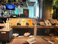 -怡咖啡海鲜自助餐厅(浦东香格里拉店)