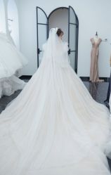 -禕·愫白婚纱商店