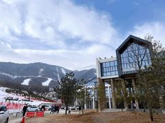-鳌山滑雪度假区