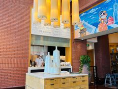 -香格里拉鱼跃地中海西餐厅·牛排披萨