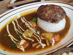 咖喱和牛狮子头饭-山杏yama-katsu·吉列炸物