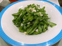 -鑫巴蜀小镇 · 水煮鱼专研店(玉桥店)