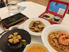 -品海楼·大连海胆锅贴馆(东港店)