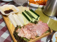 飞饼卷大片肘子-老道里东北春饼店(红棉路店)