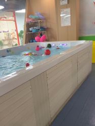 -Cool  Fun 蓝鲸π婴幼儿水育中心(宜乐荟店)