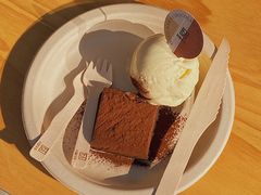 -HUGS coffee(东区店)