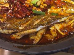 -鸣记脆皮烤鱼·海鲜烤鱼(三八广场店)