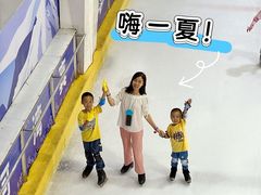 -正佳冰河湾真冰滑冰场