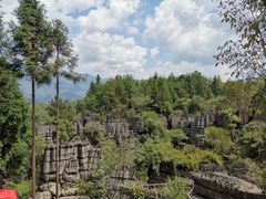 -梭布垭石林景区
