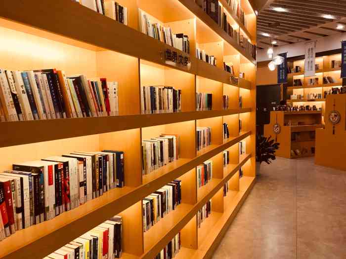 蒲公英书馆-"又来蒲公英图书馆了 自从孩子上英语课后来.