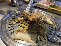 -哈哈碳都·牛肋条无限自助烤肉(台江万达店)