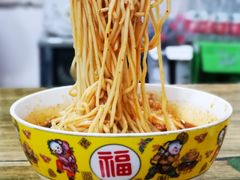 -易毛特色牛肉面(解放碑步行街店)