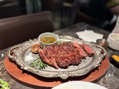 -LESCEDARS Brasserie Bistro香柏树