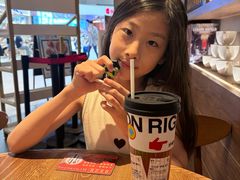 -必胜客(打浦桥日月光店)