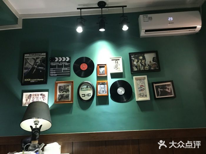 在湖边私厨小馆图片