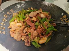 -费大厨辣椒炒肉(高铁吾悦广场店)