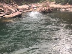 -安吉龙王山峡谷漂流