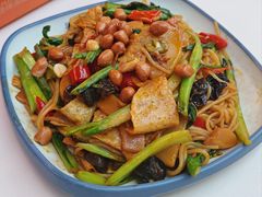 -柳喜辣·烧烤酒局(跃进总店)