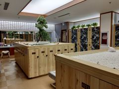 -汤泉良子(金源店)