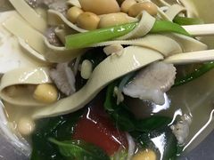 -陆师傅砂锅烫菜(圆通街店)