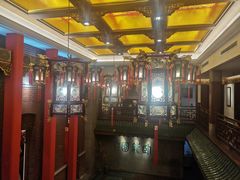 -梅龙镇酒家(南京西路总店)
