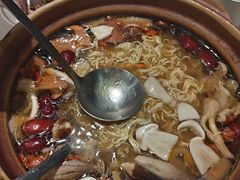 野生菌养生鸡煲-菌小白火锅(时尚天河店)