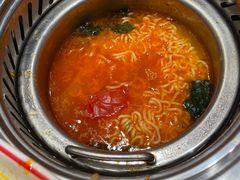-龍歌自助小火锅(市南金茂湾店)