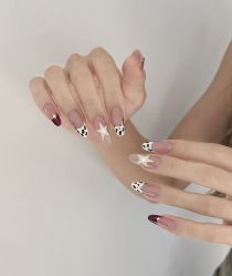 -桃色美甲沙龙