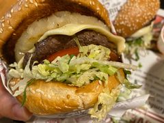 -The Habit Burger Grill 哈比特汉堡(复兴soho店)