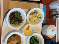 -东方滨江大酒店·滨江厅