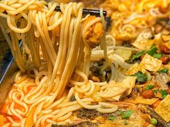 -在巷子里的烤肉店·螺蛳粉烤鱼·牛蛙(和美城店)
