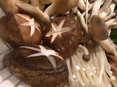 -捞王锅物料理(上海世茂广场店)