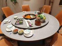 -景明轩•养生酸汤鱼火锅 云贵鲜菌 现舂野果酸汤(王寨小区店)