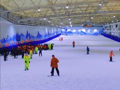 -乔波室内滑雪场