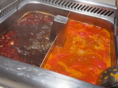 -海底捞火锅鲜切牛肉主题店(长寿路店)