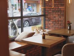 卡座-B.O.M波姆烘焙(凤凰街店)
