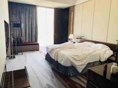 -广州天河希尔顿酒店