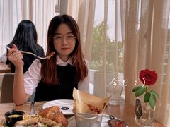 -Mark&Mars Restaurant