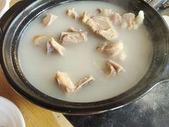 -有一锅·野生菌黑山羊腊排骨火锅(古城北门店)