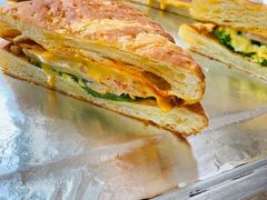 鸡肉蟹味菇三明治-中粮丰通（北京)食品有限公司