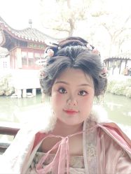 -一揽芳华汉服旗袍体验馆(拙政园店)